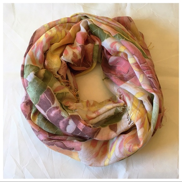 Lightweight Floral Scarf - Picture 3 of 4